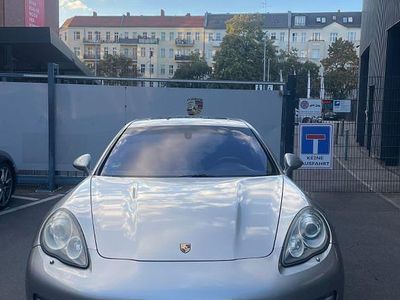 Porsche Panamera 4S