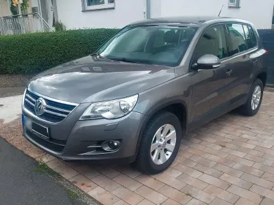 Gebraucht VW Tiguan Trendline 122 PS (89 kW) 2011 SUV