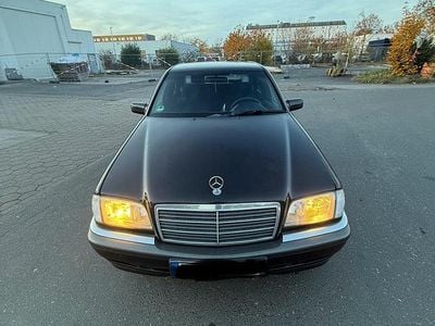Mercedes C180