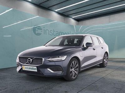 Gebraucht Volvo V60 Inscription 341 PS (250 kW) 2022 Blau Kombi