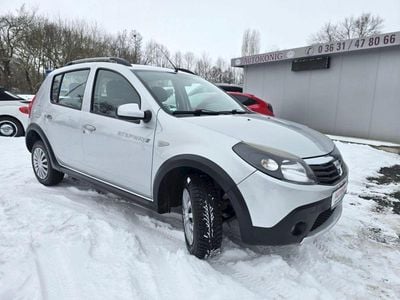 Silber Gebraucht 2011 Dacia Sandero Stepway Limousine | 3.490 € (Fairer Preis)