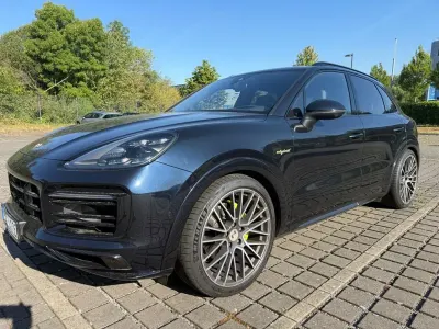 Gebraucht Porsche Cayenne E-Hybrid 340 PS (250 kW) 2022 SUV
