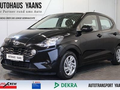 Gebraucht Hyundai i10 Select 67 PS (49 kW) 2023 Schwarz Kleinwagen