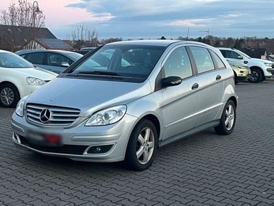 gebraucht Mercedes B150 Rückfahrkamera/Sitzheizung/TÜV neu (245.231)