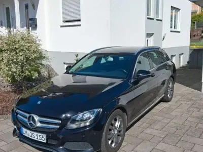 Gebraucht Mercedes C180 Avantgarde 156 PS (114 kW) 2016 Schwarz Limousine