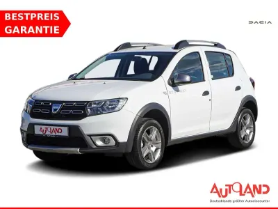 Gebraucht Dacia Sandero Essentiel 90 PS (66 kW) 2019 Weiß Kleinwagen