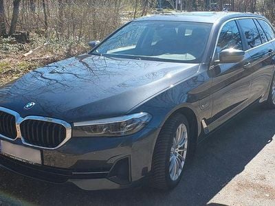 Second-hand BMW 530e Efficient Dynamics 292 CP (214 kW) 2021 Gri Break