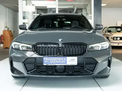 Używany BMW 330 M Sport 286 KM (210 kW) 2023 Szary Kombi