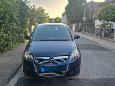 Gebraucht Opel Zafira Design Edition 141 PS (103 kW) 2011 Blau Van / Kleinbus