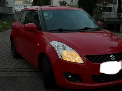 Gebraucht Suzuki Swift 2013 Rot Kleinwagen