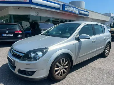 Gebraucht Opel Astra 125 PS (91 kW) 2004 Silber Limousine