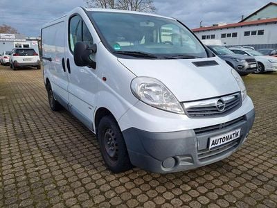 Weiß Gebraucht 2012 Opel Vivaro Van / Kleinbus | 8.950 € (Fairer Preis)