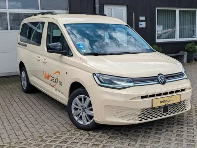 Gebraucht VW Caddy Maxi 122 PS (89 kW) 2024 Beige Van / Kleinbus
