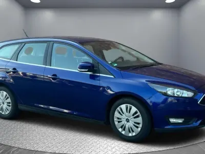 Gebraucht Ford Focus 125 PS (91 kW) 2018 Blau Kombi