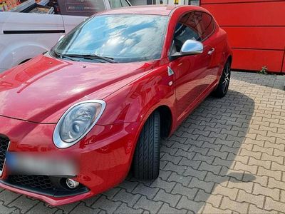 Rot Gebraucht 2017 Alfa Romeo MiTo Kleinwagen | 10.000 €