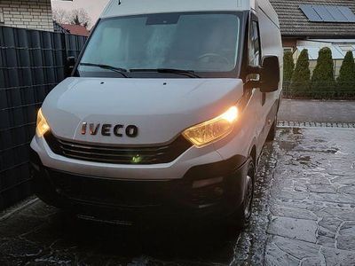 Gebraucht Iveco Daily 156 PS (114 kW) 2020 Weiß Van / Kleinbus