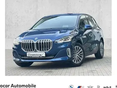 Second-hand BMW 220 Comfort Edition 163 CP (119 kW) 2025 Albastru Break