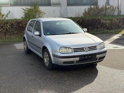 Silber Gebraucht 2001 VW Golf Limousine | 1.550 € (Guter Preis)