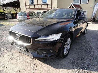 Second-hand Volvo V60 Momentum 150 CP (110 kW) 2019 Negru Break