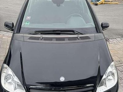 Gebraucht Mercedes A180 114 PS (83 kW) 2011 Schwarz Limousine
