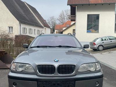 Gebraucht BMW 330 204 PS (150 kW) 2001 Silber Kombi