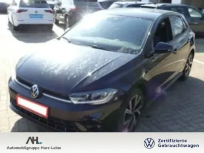 Usata VW Polo R-line 95 CV (69 kW) 2022 Nero Utilitaria