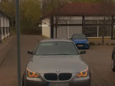 Gebraucht BMW 530 260 PS (191 kW) 2003 Silber Limousine