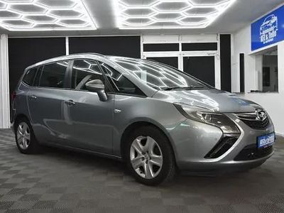 Usata Opel Zafira 140 CV (102 kW) 2012 Argento Monovolume