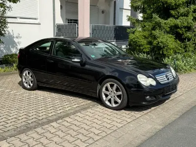 Gebraucht Mercedes C200 163 PS (119 kW) 2006 Schwarz