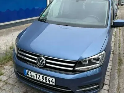 Gebraucht VW Caddy Highline 150 PS (110 kW) 2017 Blau Van / Kleinbus