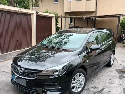 Brugt Opel Astra Edition 131 HK (96 kW) 2022 Sort Hatchback