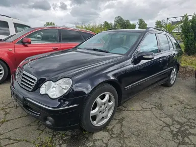 Gebraucht Mercedes C220 Avantgarde 150 PS (110 kW) 2006 Schwarz Limousine