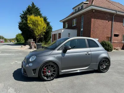 Gebraucht Abarth 695 190 PS (139 kW) 2015 Colore esterno (grigio opaco) (metallic) Kleinwagen