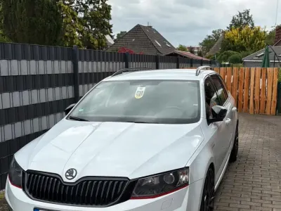 Gebraucht Skoda Octavia vRS 184 PS (135 kW) 2016 Weiß Kombi