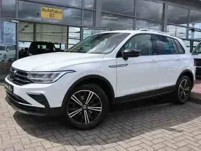 Gebraucht VW Tiguan Active 150 PS (110 kW) 2022 Weiß SUV