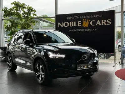 Käytetty Volvo XC40 R-Design 197 HP (144 kW) 2021 Musta Katumaasturi