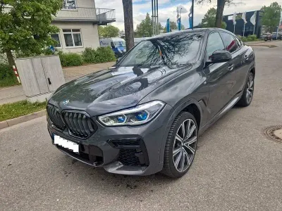 Käytetty BMW X6 M Sport 340 HP (250 kW) 2023 Harmaa Katumaasturi