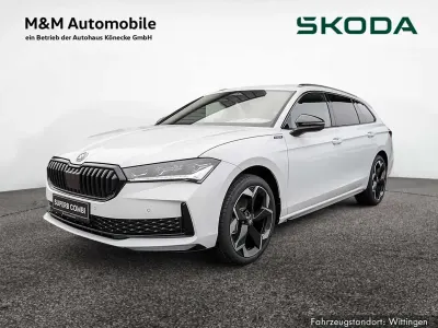 Neu Skoda Superb SportLine 150 PS (110 kW) 2026 Purity weiss Kombi