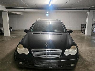 Mercedes C240