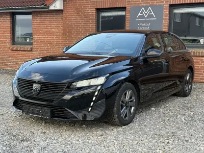 Gebraucht Peugeot 308 Active 131 PS (96 kW) 2023 Schwarz Limousine
