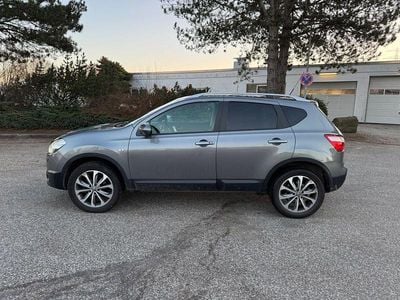Grau Gebraucht 2013 Nissan Qashqai Tekna SUV | 6.999 € (Guter Preis)