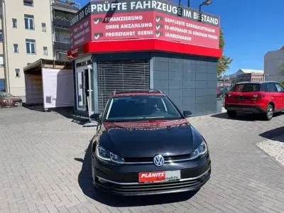 Gebraucht VW Golf VII Join 150 PS (110 kW) 2018 Deep black Kombi