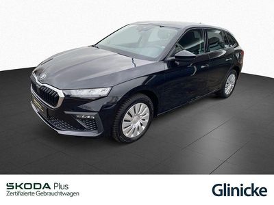 Schwarzmagic perleffekt Gebraucht 2025 Skoda Scala Essence Kleinwagen | 19.833 € (Guter Preis)