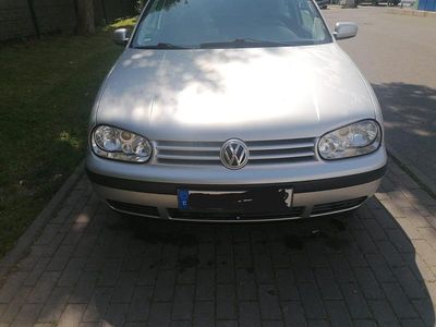 Grau Gebraucht 2001 VW Golf IV | 700 € (Superpreis)