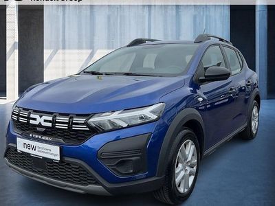 Usata Dacia Sandero Essentiel 122 CV (89 kW) 2024 Blu Berlina