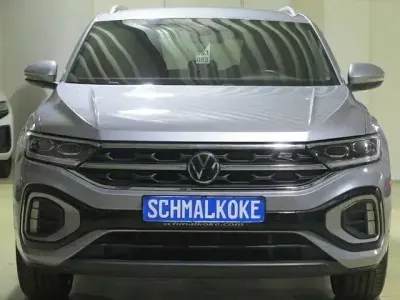 Second-hand VW T-Roc R-line 150 CP (110 kW) 2022 Argintiu SUV