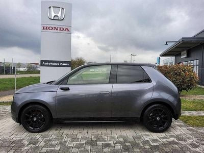 Honda e