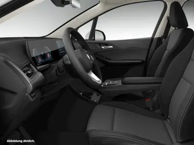 Gebraucht BMW 220 Active Tourer 156 PS (114 kW) 2025 Weiß Van / Kleinbus