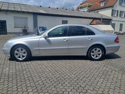 Mercedes E200
