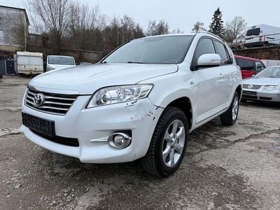 Weiß Gebraucht 2011 Toyota RAV4 Life SUV | 7.990 € (Superpreis)